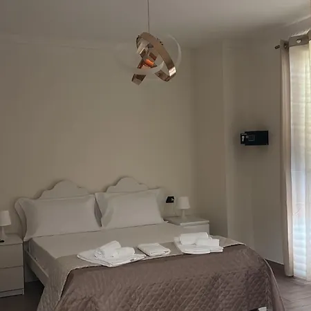 Bed & Breakfast Dimora Elmara 3*
